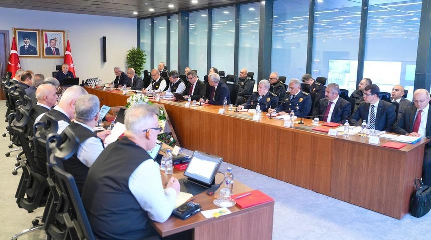 İ&ccedil;işleri Bakanlığı'ndan yeni yıl tedbirleri i&ccedil;in toplantı