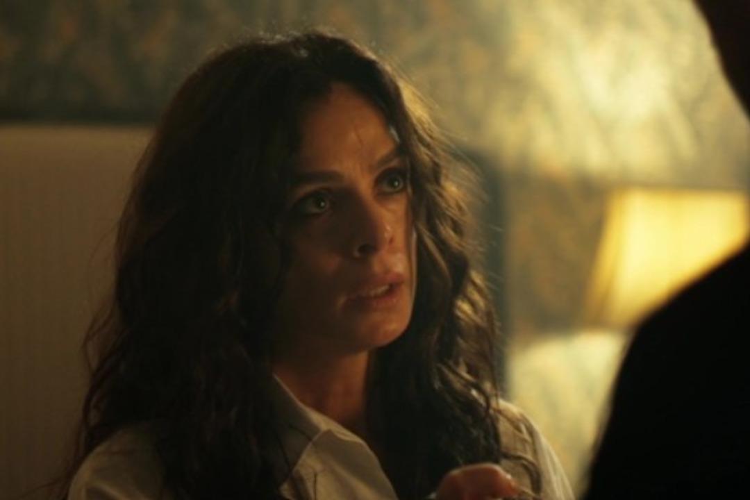 NOW TV den peş peşe final kararları! Bir dizinin daha fişi &ccedil;ekildi! Nihal Yal&ccedil;ın kendini tutamadı 1