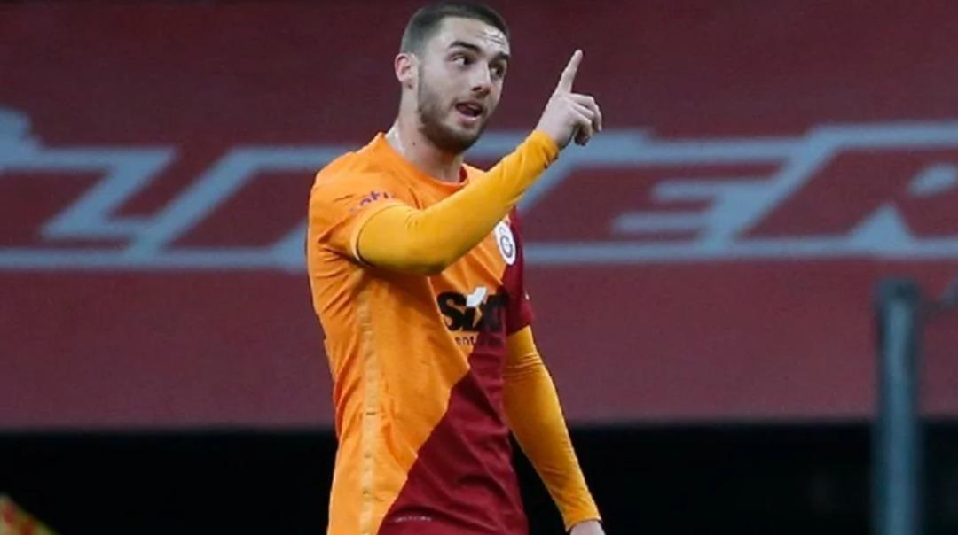 Galatasaray da ilk veda! Okan Buruk ile g&ouml;r&uuml;şt&uuml;: Ayrılmak istiyorum 3