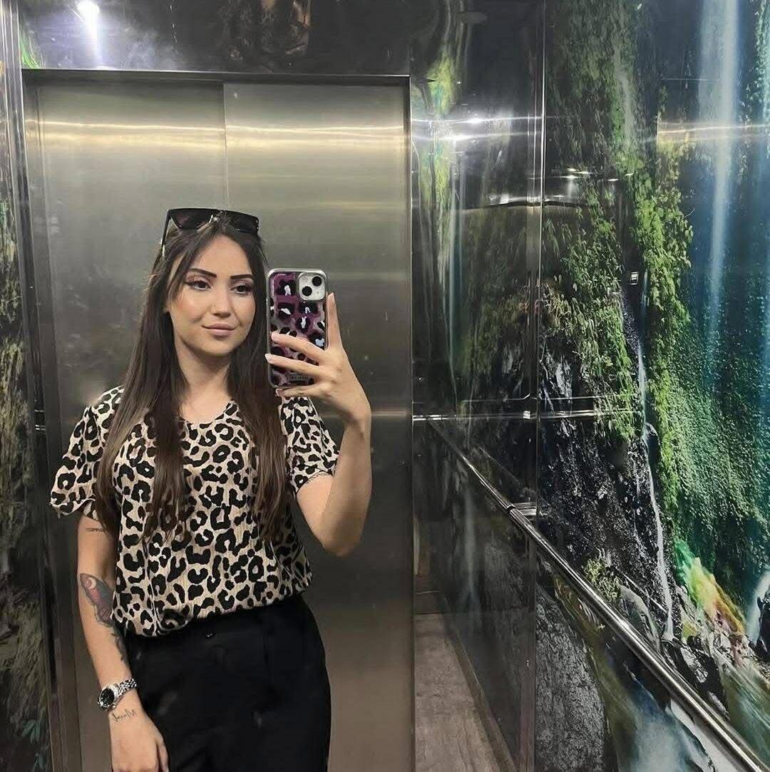 Boşanma aşamasındaki &ccedil;ift otoparkta &ouml;ld&uuml;r&uuml;ld&uuml;! Eski patron g&ouml;zaltında 1