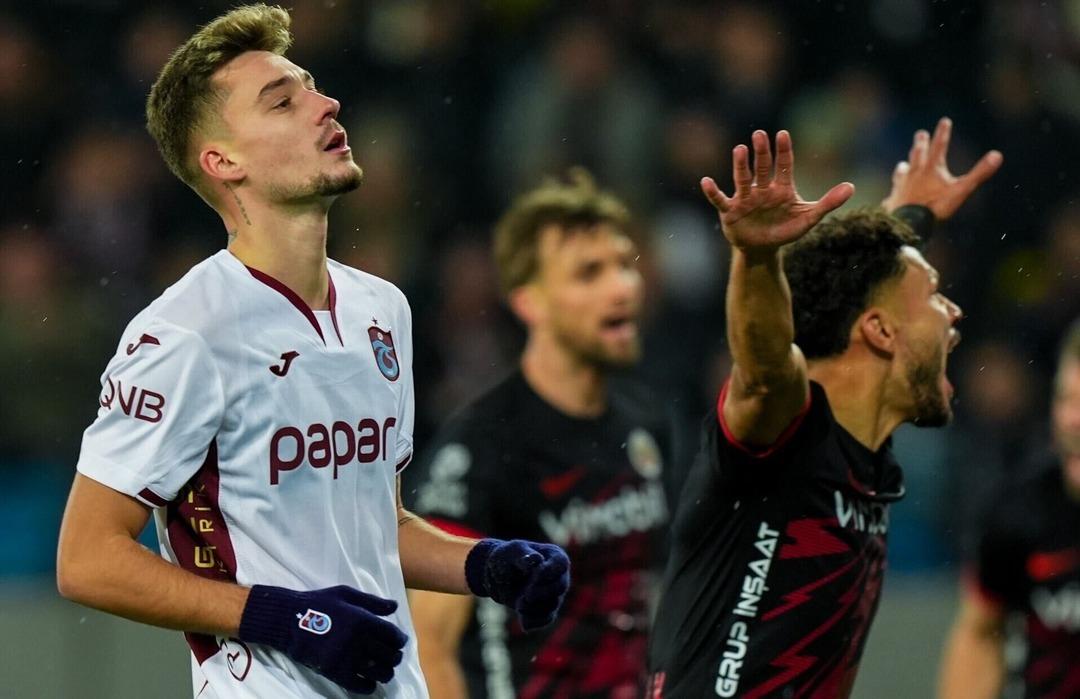 İLK YARI BİTTİ! İŞTE S&Uuml;PER LİG PANORAMASI 3