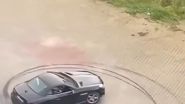 Maltepe’de hastane otoparkında drift atan şahsa 48 bin lira ceza