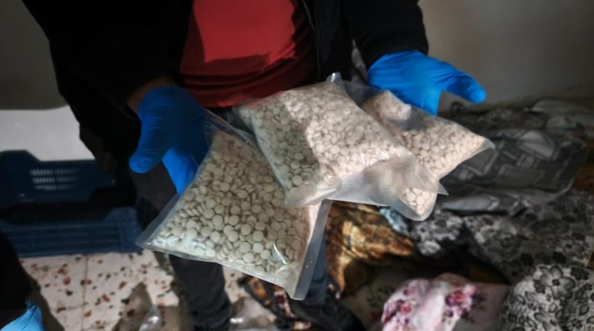 Adana'da torbacı operasyonunda 5 tutuklama