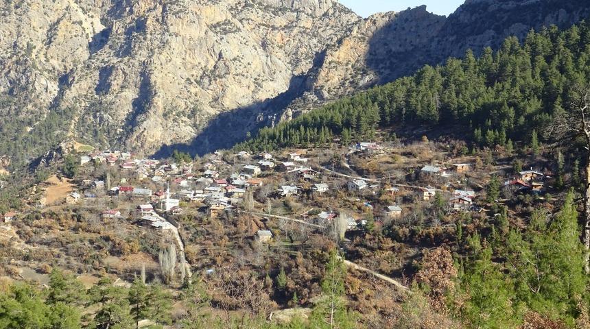 Yer: Karaman! Bu k&ouml;y 2 ay g&uuml;neş g&ouml;rm&uuml;yor! 