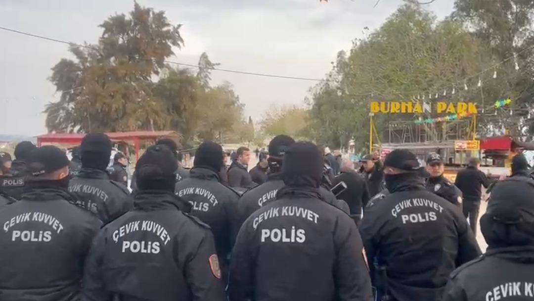 Yer: Adana! Amerikan Adası nda ka&ccedil;ak işletmeler yıkılıyor; kendini kesen de var, d&uuml;kkanını yakan da 1