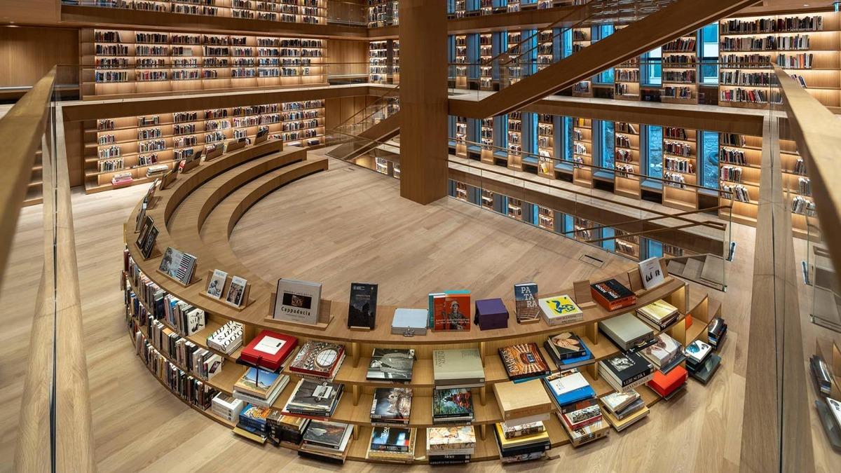 Bakan Ersoy: "1.300 halk k&uuml;t&uuml;phanesiyle 800 bin metrekareye ulaşarak rekor kırdık" 3