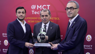 Galatasaray Başkanı Dursun &Ouml;zbek ve beraberindeki sporculardan s&uuml;rpriz ziyaret!