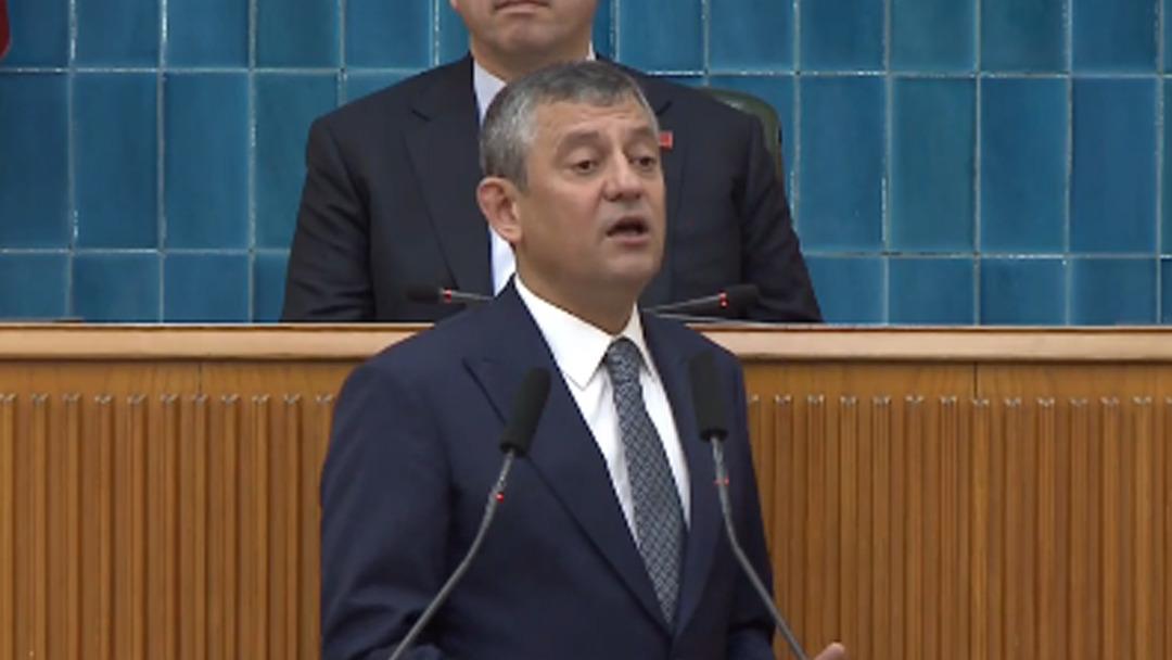 Yavaş a soruşturma iznine &Ouml;zel den tepki! "İnsan gurur duyuyor" diyerek vurguladı: "Alnından &ouml;p&uuml;yorum başkanım" 1