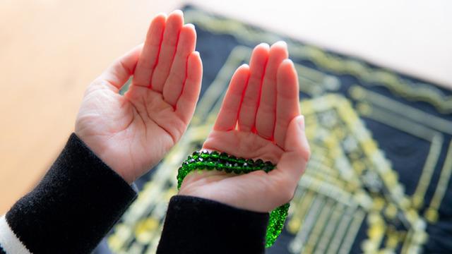 Recep ayının ilk 10 g&uuml;n duası: Hangi ibadetler yapılır?