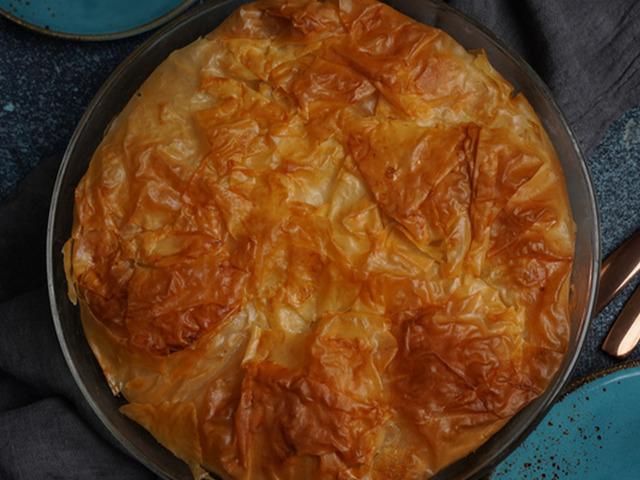 En kolay yapılan b&ouml;rek: Fırınsız tava b&ouml;reği tarifi! 