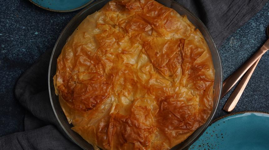 En kolay yapılan b&ouml;rek: Fırınsız tava b&ouml;reği tarifi! 