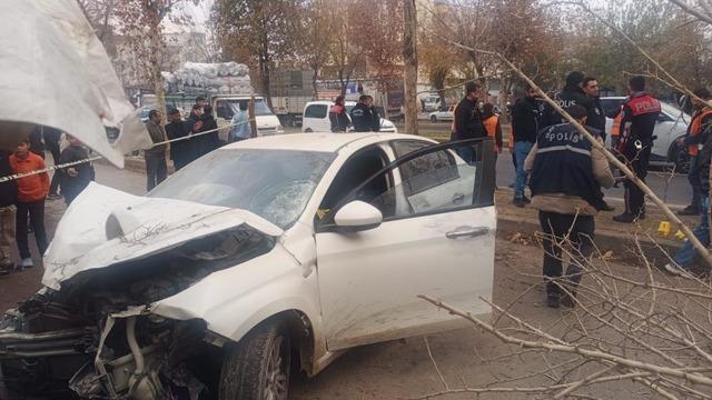 On beş gün önce bebeğini dünyaya getirmişti: Otomobilin çarptığı genç kadın hayatını kaybetti