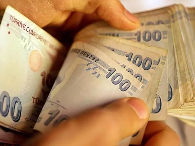 28 bin 75 TL&rsquo;ye ekonomistlerden tepki: 2026 asgari &uuml;cret zammında 'a&ccedil;lık sınırı' vurgusu