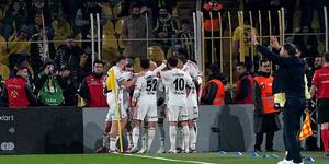 Beşiktaş T&uuml;rkiye Kupası'nda Fenerbah&ccedil;e'yi yendi!