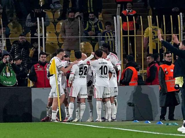 Beşiktaş T&uuml;rkiye Kupası'nda Fenerbah&ccedil;e'yi yendi!