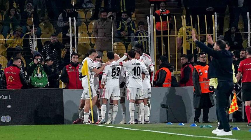 (&Ouml;zet) Fenerbah&ccedil;e - Beşiktaş Ma&ccedil;ı &Ouml;zeti ve T&uuml;m &Ouml;nemli Anları
