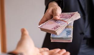 İş d&uuml;nyasından asgari &uuml;cret a&ccedil;ıklaması 'İlave adım' mesajı