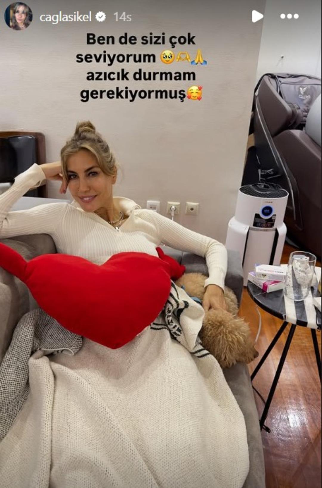 Çağla İle Yeni Bir Gün neden yok, bitti mi? &Ccedil;ağla Şıkel in programı yayın akışından kaldırıldı! Jet a&ccedil;ıklama 3