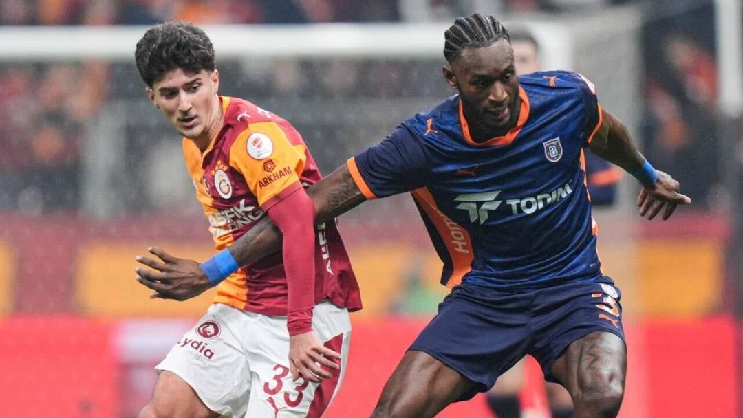 G.SARAY DA ZAMAN GEN&Ccedil;LERİN ZAMANI! GİTMELİ Mİ KALMALI MI? 3