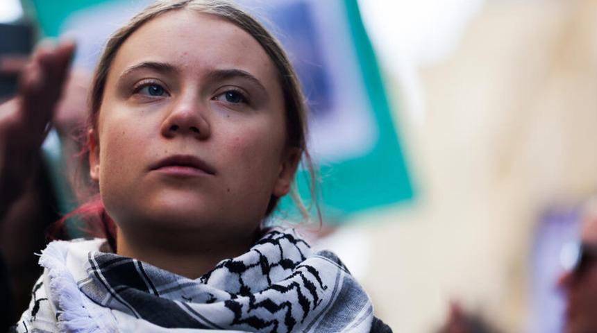 İngiltere&rsquo;de g&ouml;zaltına alınan aktivist Thunberg serbest bırakıldı