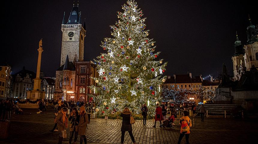 31 Aralık yarım g&uuml;n m&uuml;? Yılbaşı tatili beklentisi ve &ccedil;alışma d&uuml;zeni hakkında merak edilenler