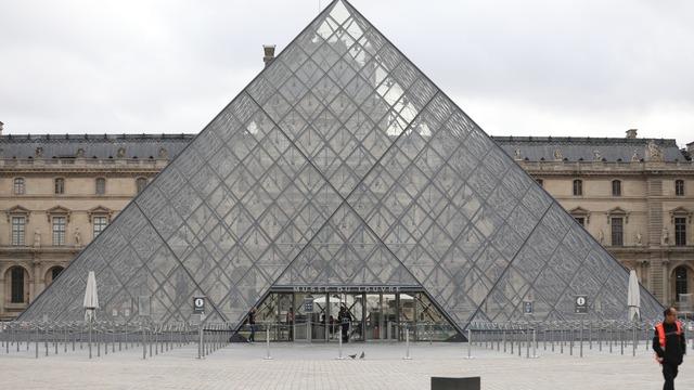 88 milyon euroluk mücevher çalınmıştı! Dünyanın konuştuğu Louvre Müzesi’nde yeni önlem!