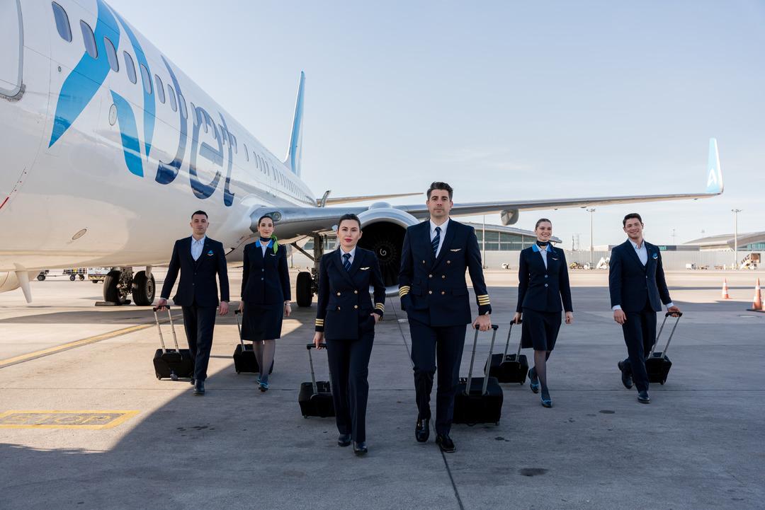 AJet ten yeni kampanya! İndirimli u&ccedil;ak bileti: Yurt i&ccedil;i u&ccedil;uş 849 TL 1