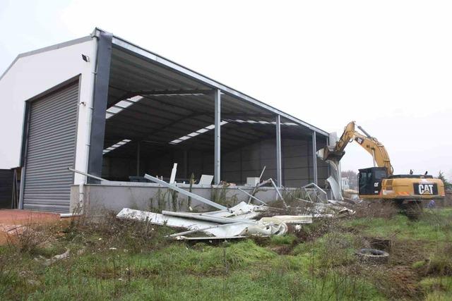 Nil&uuml;fer&rsquo;de iki ka&ccedil;ak yapı daha yıkıldı 2