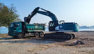 Ka&ccedil;ak yapıların yıkım işlemleri devam ediyor