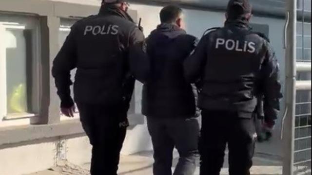 ’Karşılıksız çek’ firarisi Konak’ta yakalandı