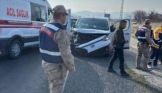 Elazığ&rsquo;da trafik kazası: 3 yaralı