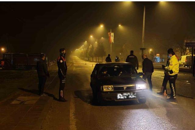Kastamonu&rsquo;da sentetik ecza hapıyla yakalanan 3 şahıs hakkında adli işlem başlatıldı 5
