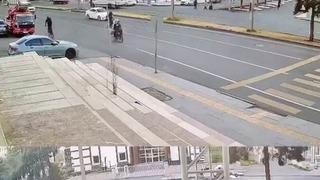 Yolun karşısına geçmeye çalışan kadına motosiklet çarptı: 2 yaralı