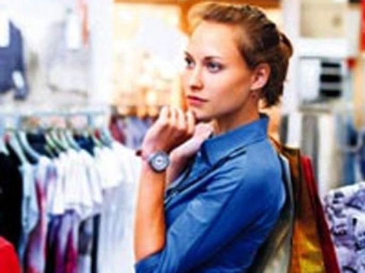 Можно ли носить чужую одежду. Одеть чужую одежду. Отдать одежду. Одевать чужую одежду примета. Цитаты про украшения.