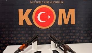 Mardin&rsquo;de bir ara&ccedil;ta 2 uzun namlulu silah ele ge&ccedil;irildi