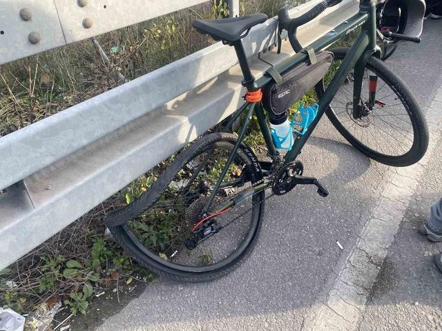 Bursa-Mudanya yolunda bisikletli kazası: 1 kişi yaralandı 2