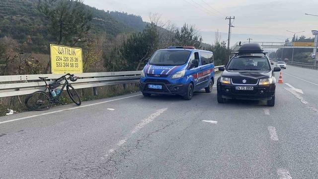 Bursa-Mudanya yolunda bisikletli kazası: 1 kişi yaralandı 3