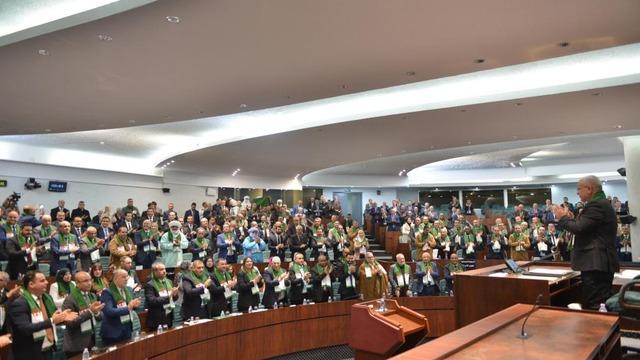 Cezayir’de Fransız sömürgeciliğini  artık resmen suç: Yasa tasarısı oybirliği ile kabul edildi