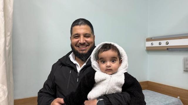 Boğazına cisim kaçan çocuğu ilçe müftüsü 'Heimlich' manevrasıyla kurtardı