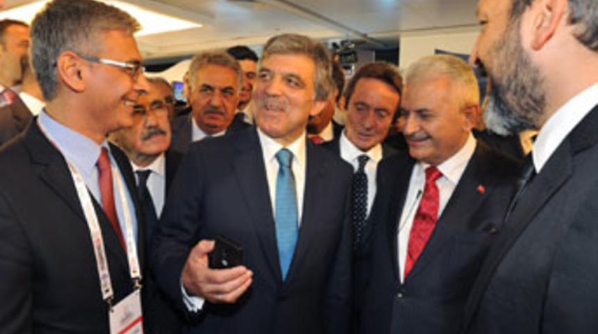 Gül'den Turkcell'in telefonuna yakın ilgi