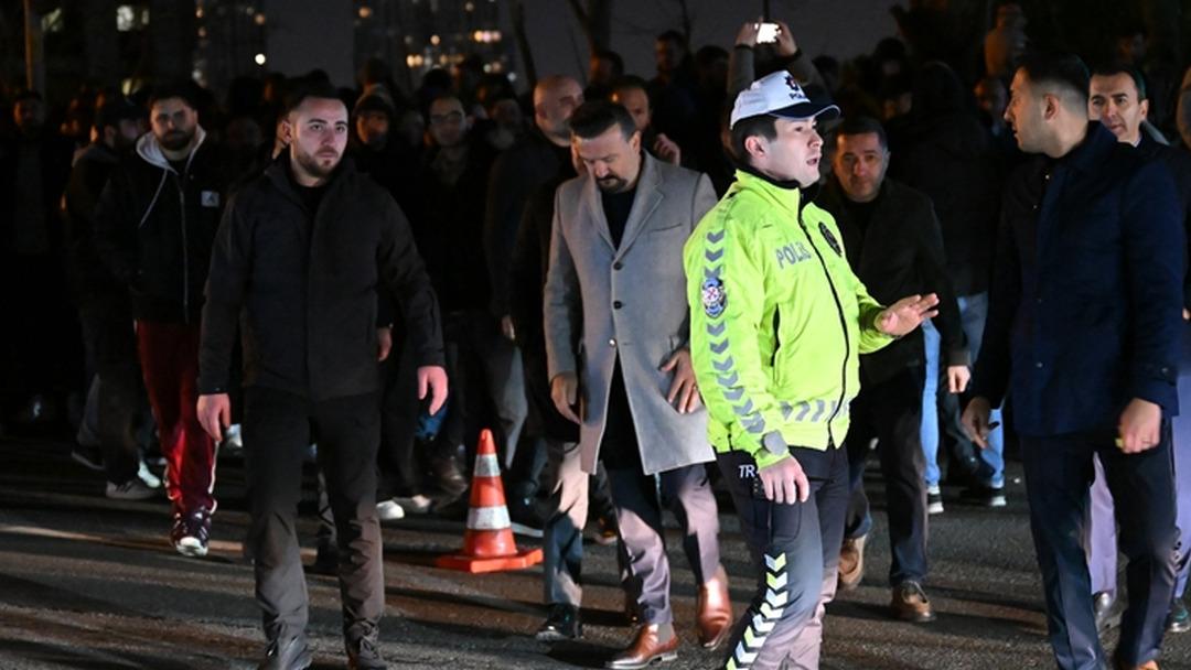 Saran ın g&ouml;zaltına alınmasının ardından yeni gelişme: Fenerbah&ccedil;e Y&ouml;netim Kurulu ndan olağan&uuml;st&uuml; toplantı  4