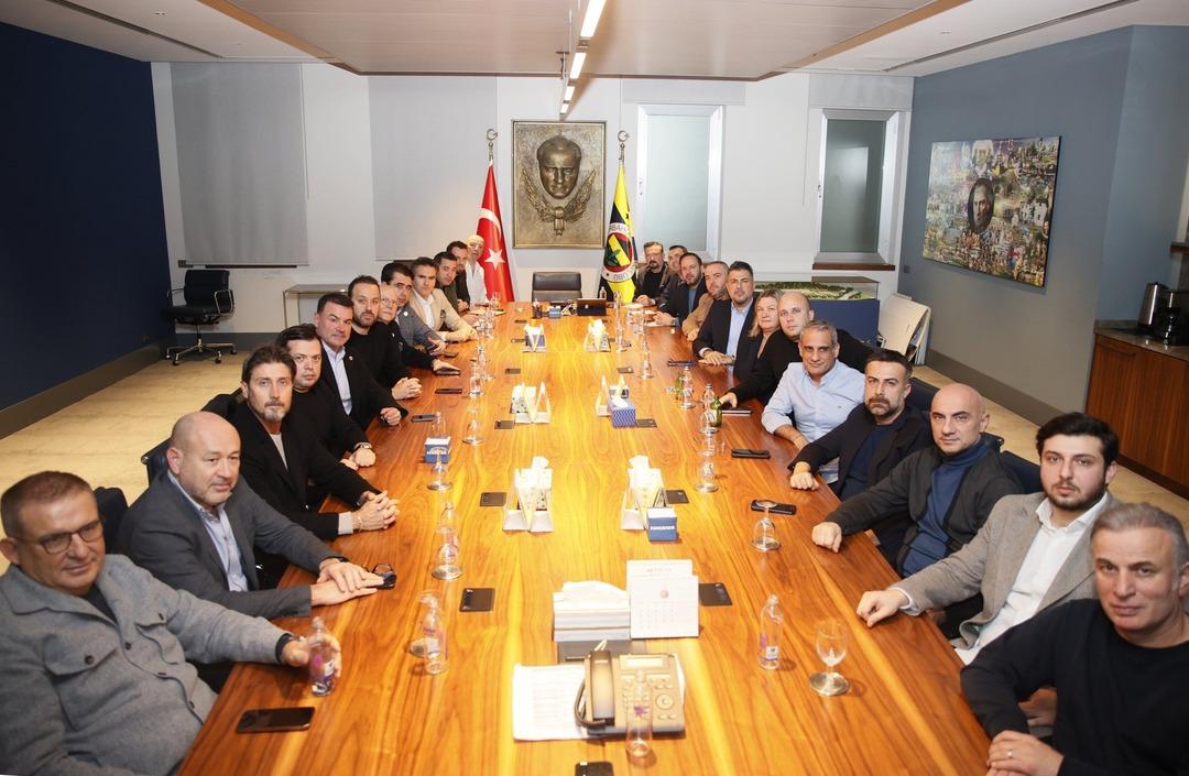 Saran ın g&ouml;zaltına alınmasının ardından yeni gelişme: Fenerbah&ccedil;e Y&ouml;netim Kurulu ndan olağan&uuml;st&uuml; toplantı  1