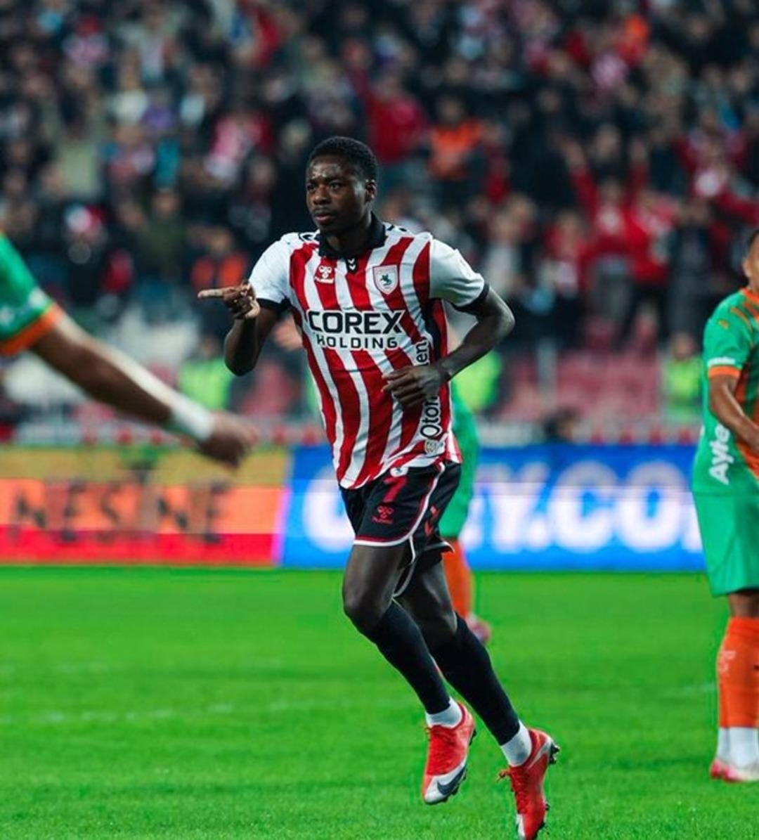 Thomas Reis Musaba ya sitem etti! Fenerbah&ccedil;e ye transferini sert s&ouml;zlerle eleştirdi 3