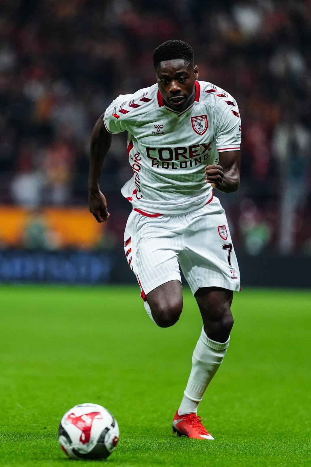 Thomas Reis Musaba ya sitem etti! Fenerbah&ccedil;e ye transferini sert s&ouml;zlerle eleştirdi 4