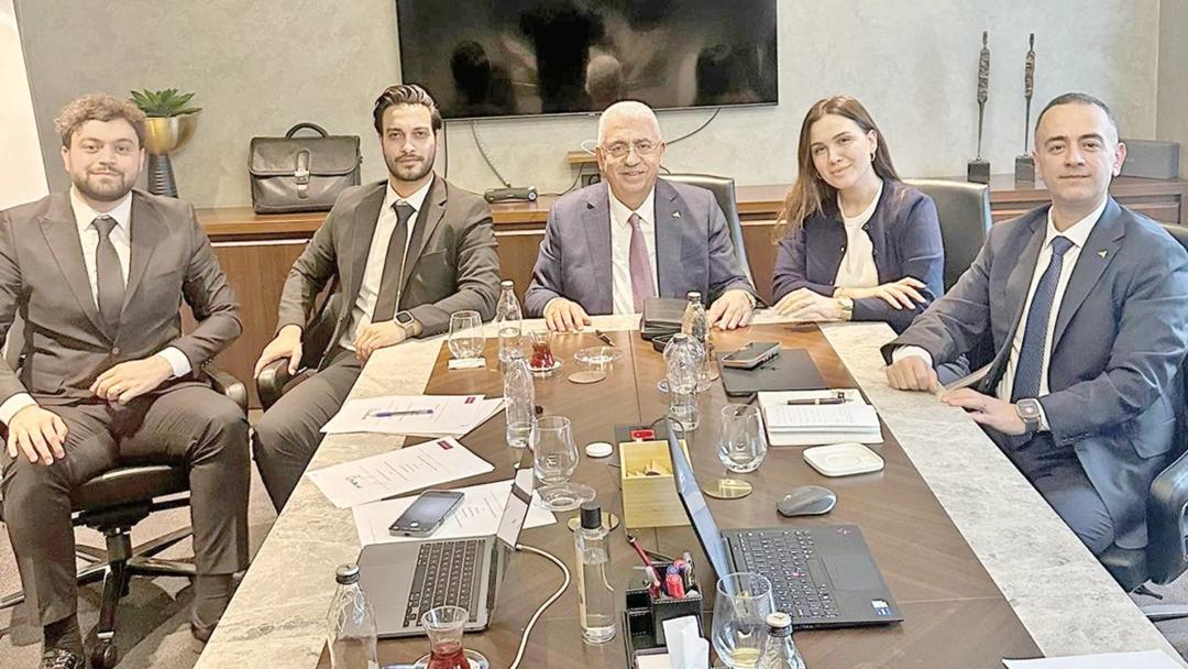 Ahlatcı Holding&rsquo;den yapay zek&acirc; girişimi: Bixcod&rsquo;u b&uuml;nyesine kattı 1