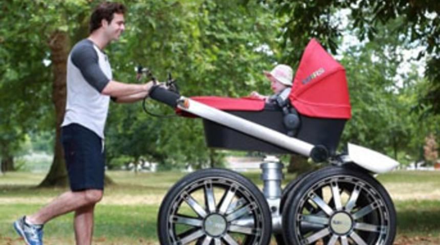 SKODA'dan babalara bebek arabası