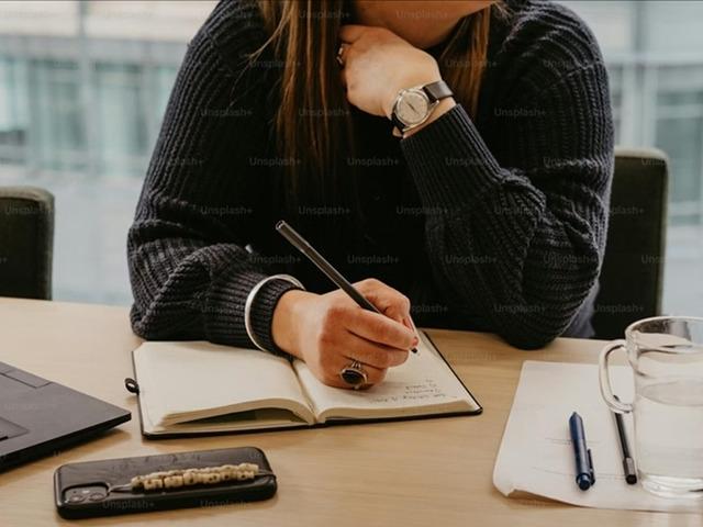 Hazine ve Maliye Bakanlığı 104 uzman yardımcısı alacak