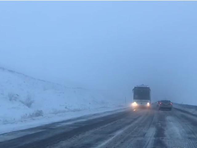 Ardahan&rsquo;da kar yağışı ulaşımı aksattı