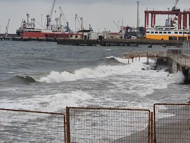Tekirdağ&rsquo;da şiddetli poyraz