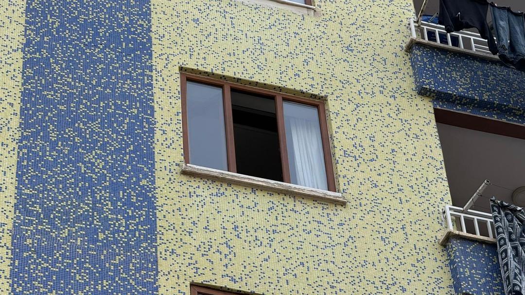 Diyarbakır da kahreden olay! Sinir krizi ge&ccedil;iren anne 2 aylık bebeğini alıp cama &ccedil;ıktı 3